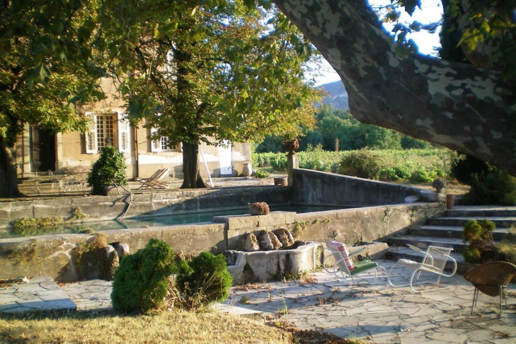 B&B Domaine Le Clos Du Pavillon Бриньоль Экстерьер фото