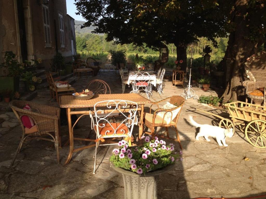 B&B Domaine Le Clos Du Pavillon Бриньоль Экстерьер фото